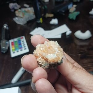 Orange stilbite